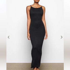 Skims SMOOTH LOUNGE LOW BACK KEYHOLE DRESS